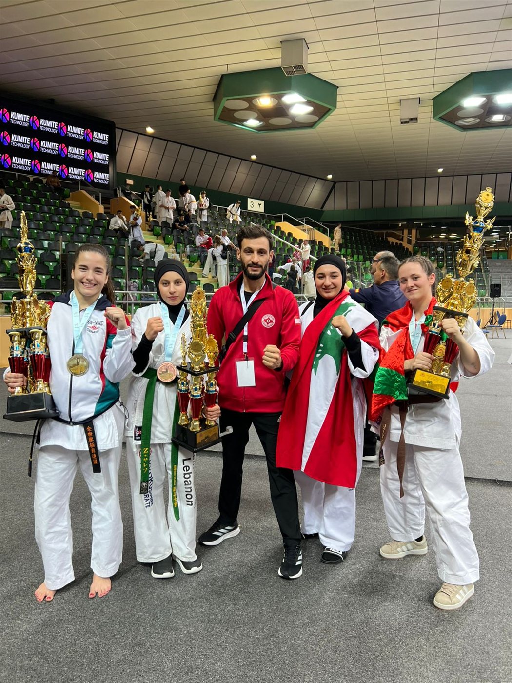 انجاز رياضي لاكاديمية الصرفند على منصات التتويج العالمية