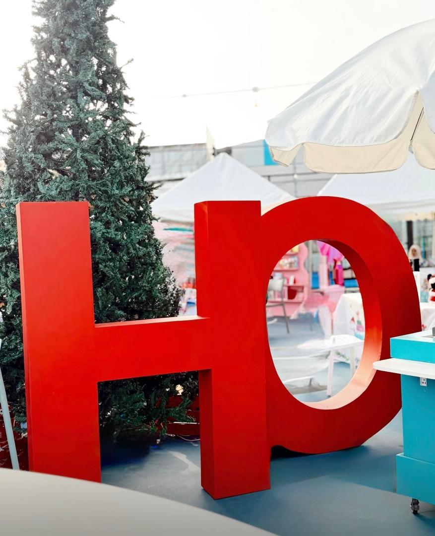 أجواء العيد مستمرة في March de No l إيليت: لا تفوتوا آخر 4 أيام!