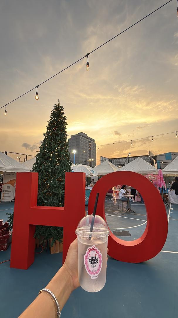 أجواء العيد مستمرة في March de No l إيليت: لا تفوتوا آخر 4 أيام!