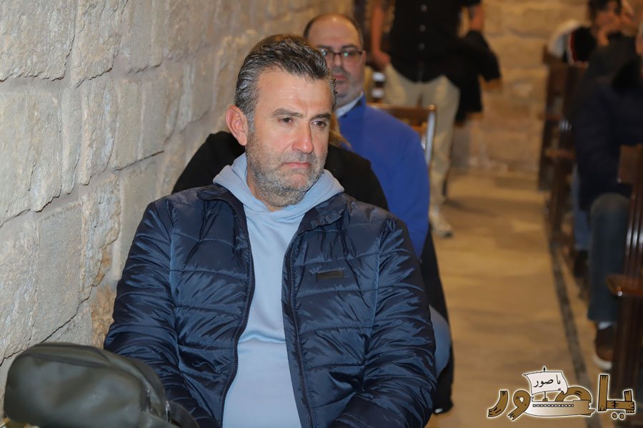 بالصور: رسيتال ميلادي حاشد في كاتدرائية سيدة البحار المارونية في صور