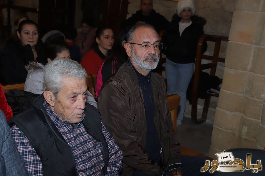 رسيتال ميلادي حاشد في كنيسة مار توما للروم الأرثوذكس صور