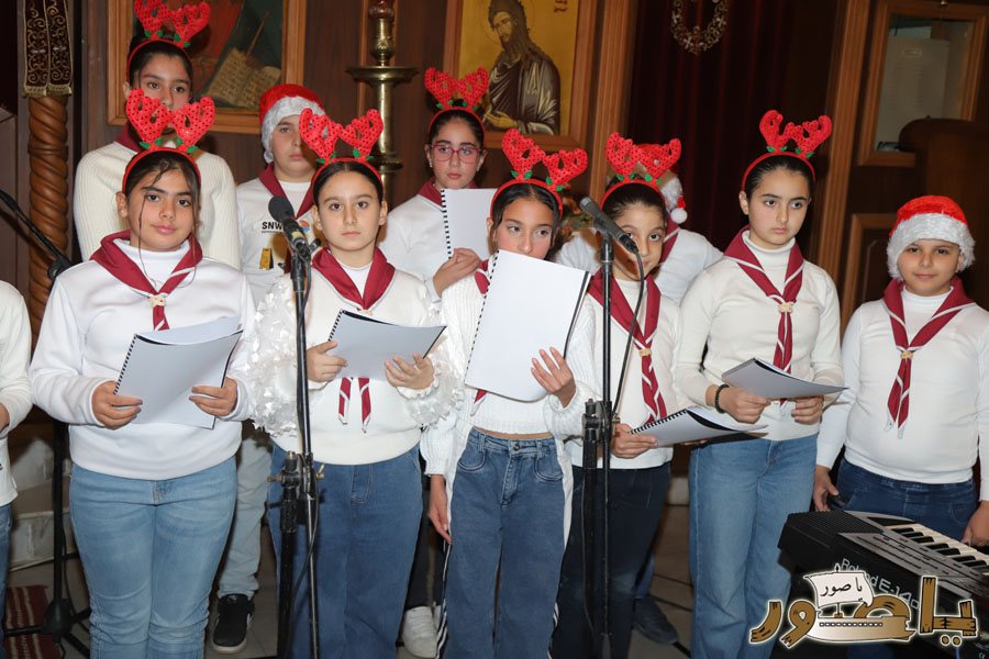 رسيتال ميلادي حاشد في كنيسة مار توما للروم الأرثوذكس صور