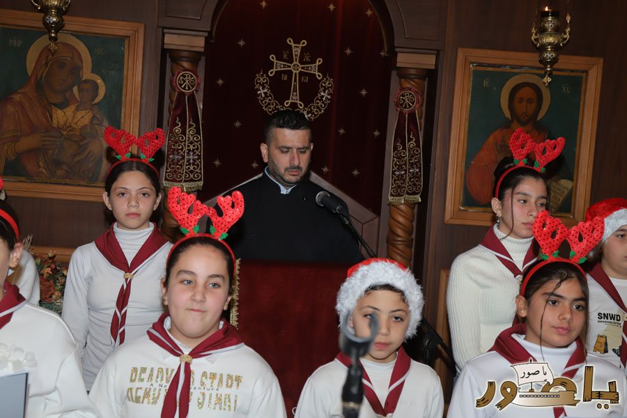 رسيتال ميلادي حاشد في كنيسة مار توما للروم الأرثوذكس صور