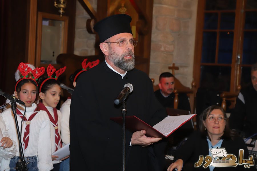 رسيتال ميلادي حاشد في كنيسة مار توما للروم الأرثوذكس صور