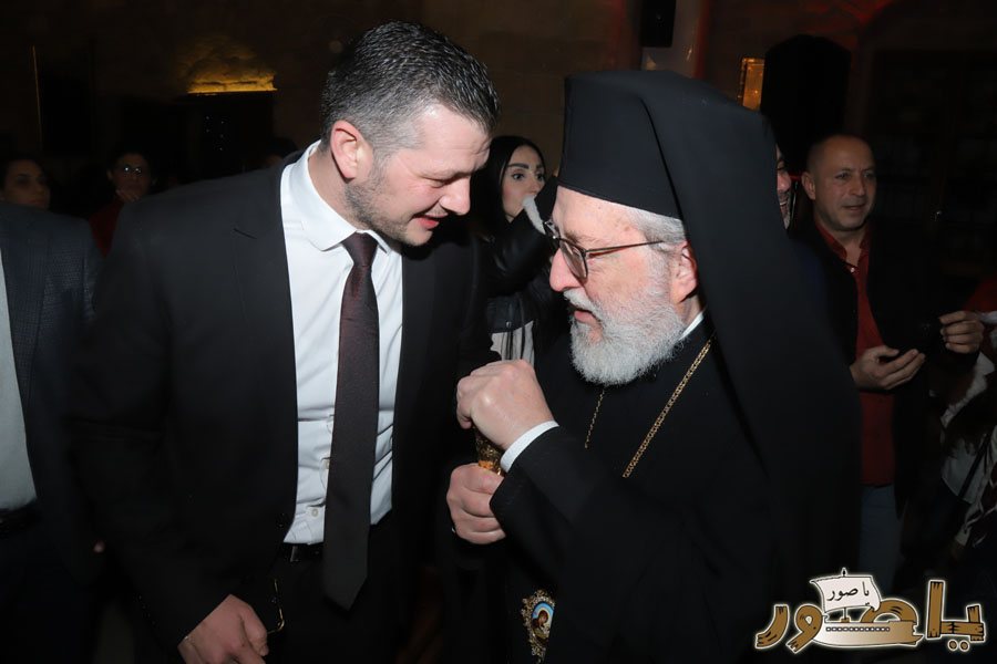 رسيتال ميلادي حاشد في كنيسة مار توما للروم الأرثوذكس صور