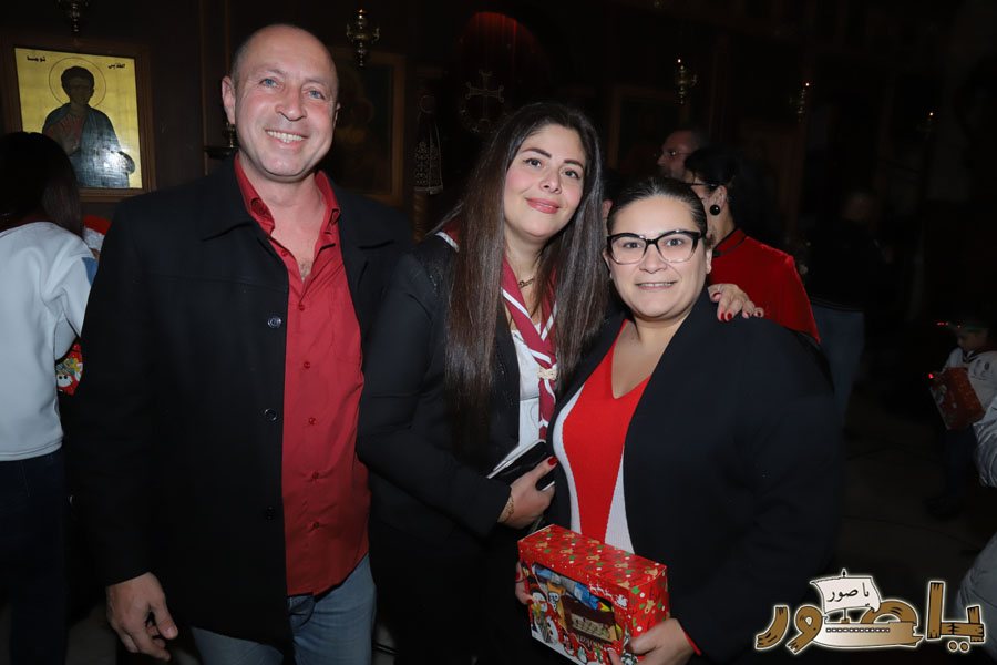 رسيتال ميلادي حاشد في كنيسة مار توما للروم الأرثوذكس صور