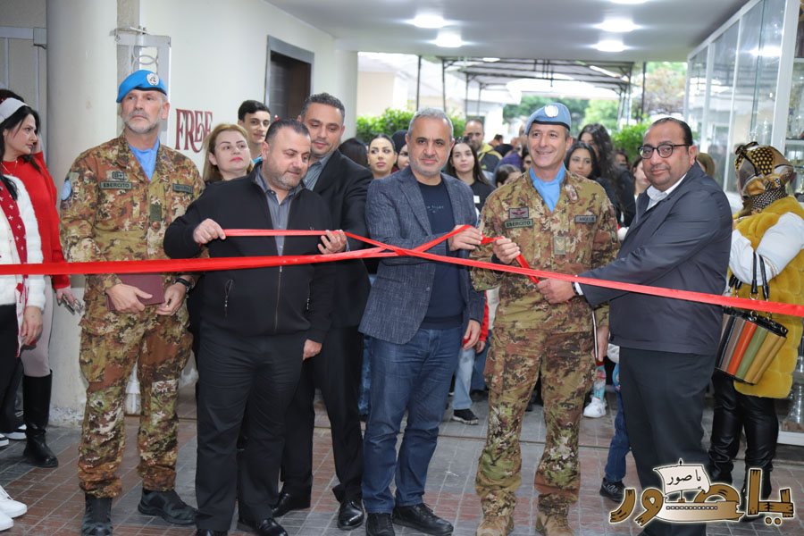 أجواء ميلادية في المدرسة الإنجيلية اللبنانية في صور