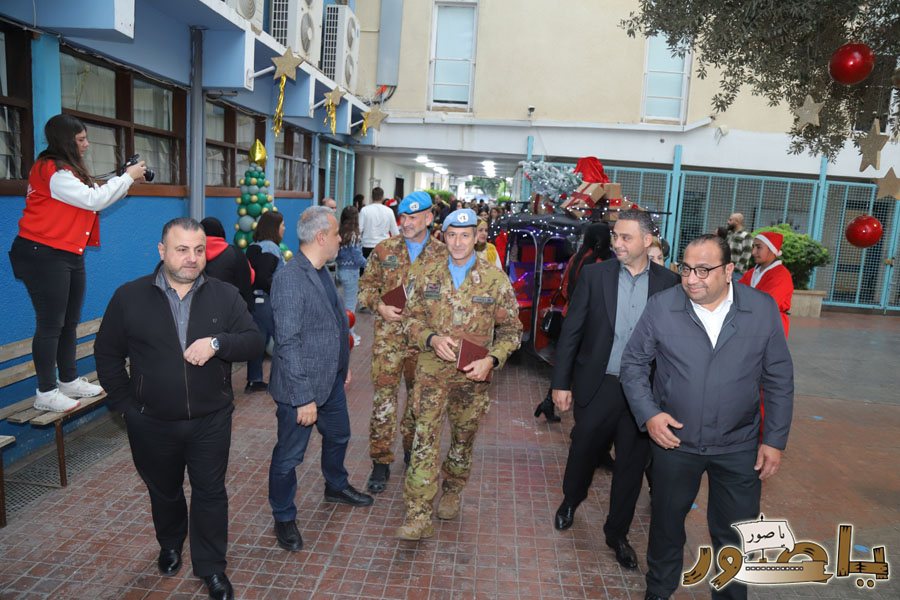 أجواء ميلادية في المدرسة الإنجيلية اللبنانية في صور