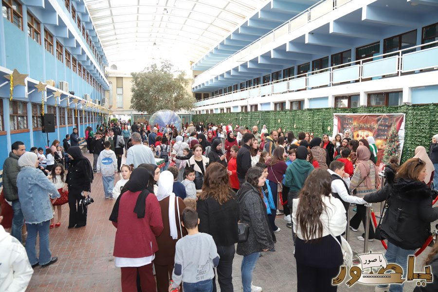 أجواء ميلادية في المدرسة الإنجيلية اللبنانية في صور