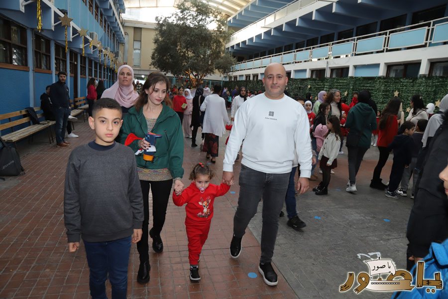 أجواء ميلادية في المدرسة الإنجيلية اللبنانية في صور