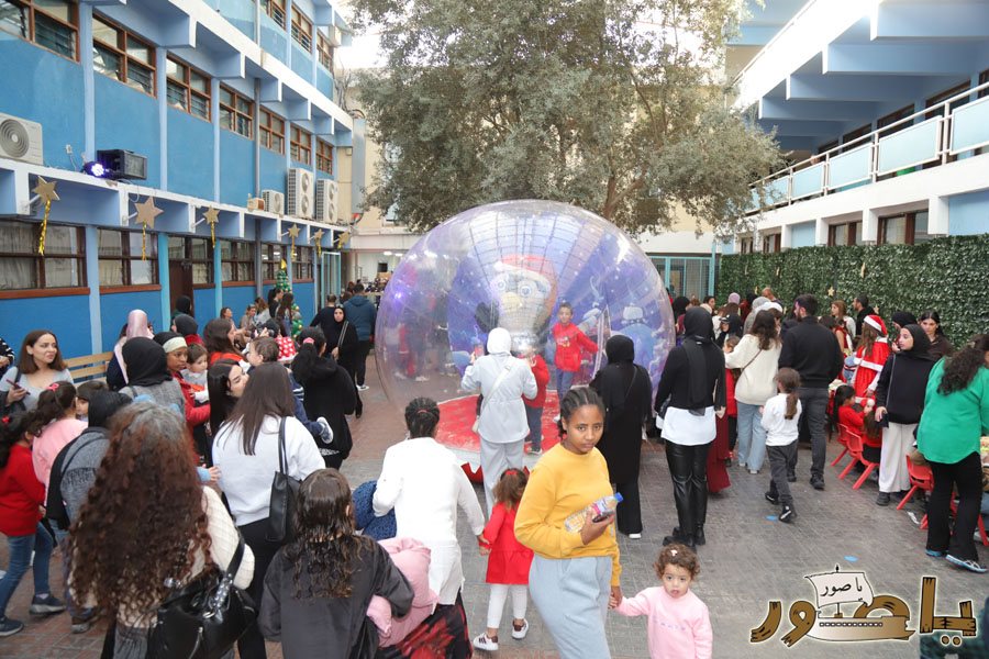 أجواء ميلادية في المدرسة الإنجيلية اللبنانية في صور