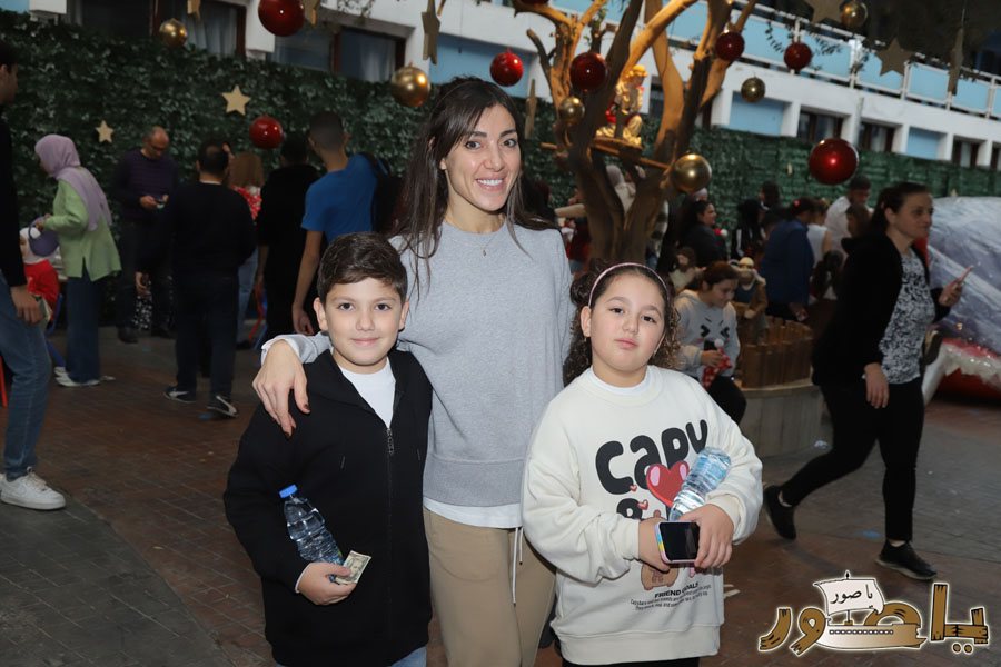 أجواء ميلادية في المدرسة الإنجيلية اللبنانية في صور