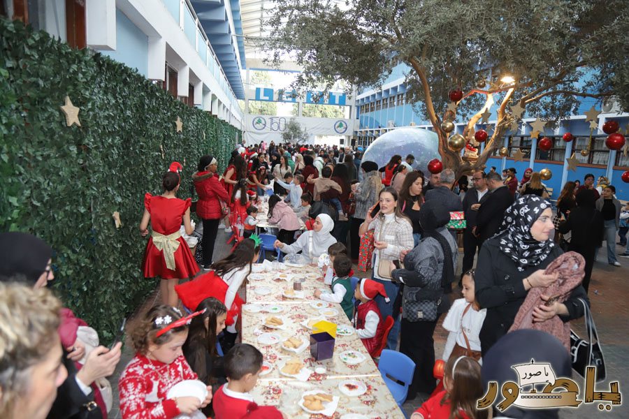 أجواء ميلادية في المدرسة الإنجيلية اللبنانية في صور