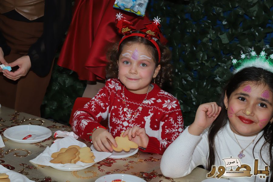 أجواء ميلادية في المدرسة الإنجيلية اللبنانية في صور