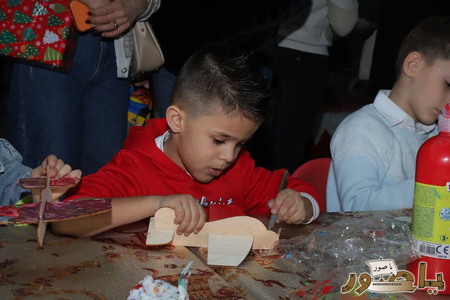 أجواء ميلادية في المدرسة الإنجيلية اللبنانية في صور