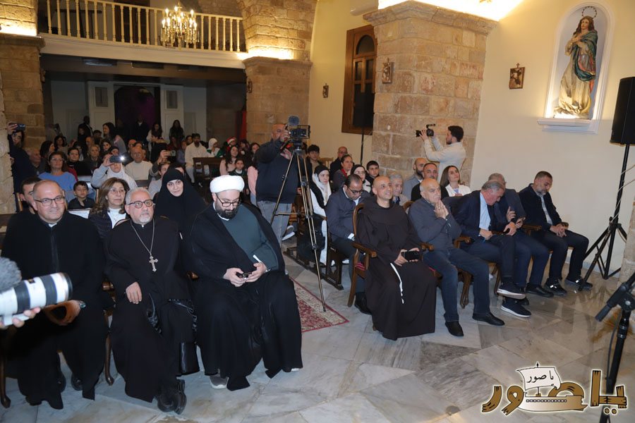 سهرة ترانيم ميلادية في كنيسة مار أنطونيوس صور