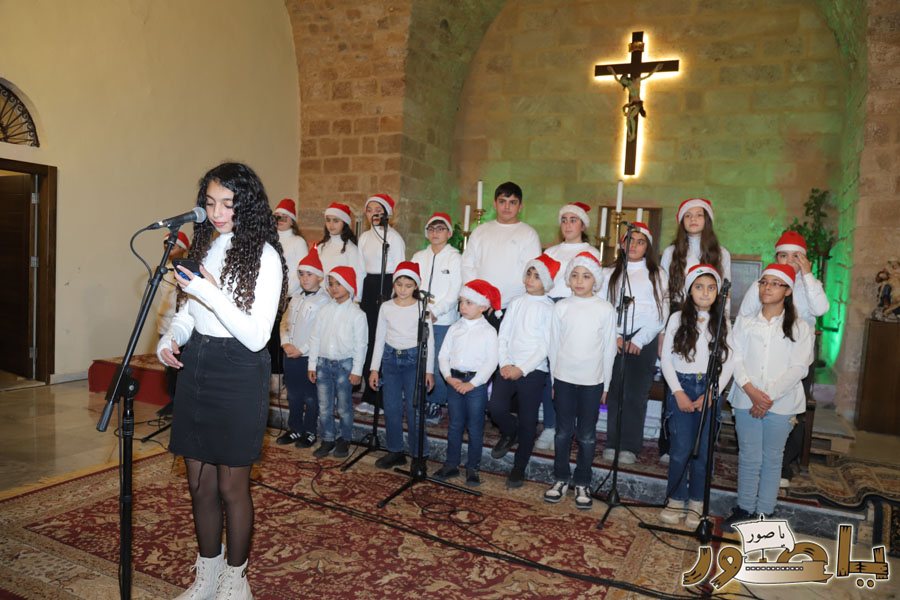 سهرة ترانيم ميلادية في كنيسة مار أنطونيوس صور