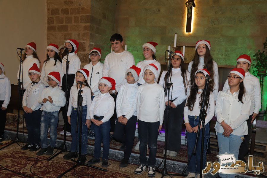 سهرة ترانيم ميلادية في كنيسة مار أنطونيوس صور