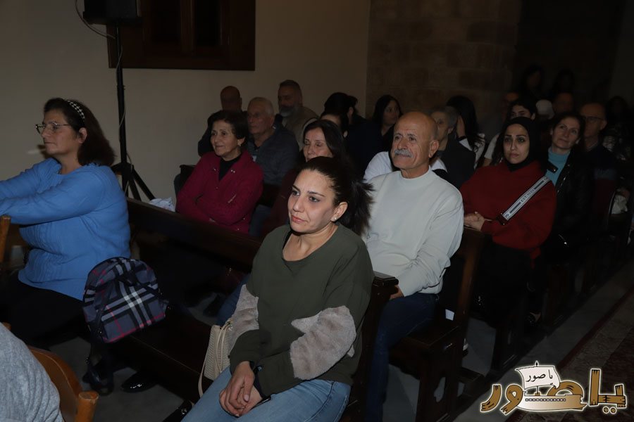 سهرة ترانيم ميلادية في كنيسة مار أنطونيوس صور