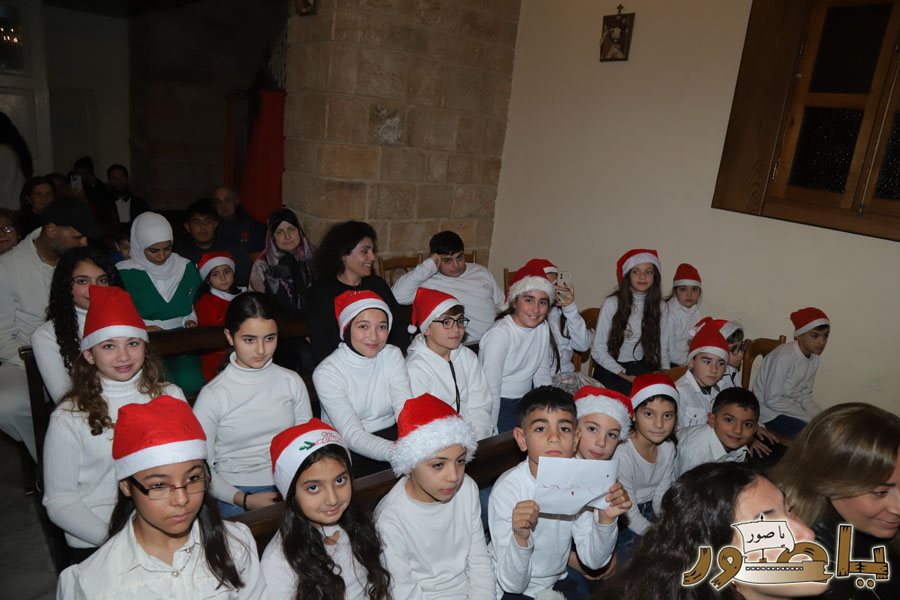 سهرة ترانيم ميلادية في كنيسة مار أنطونيوس صور