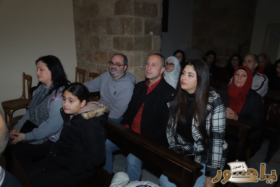 سهرة ترانيم ميلادية في كنيسة مار أنطونيوس صور