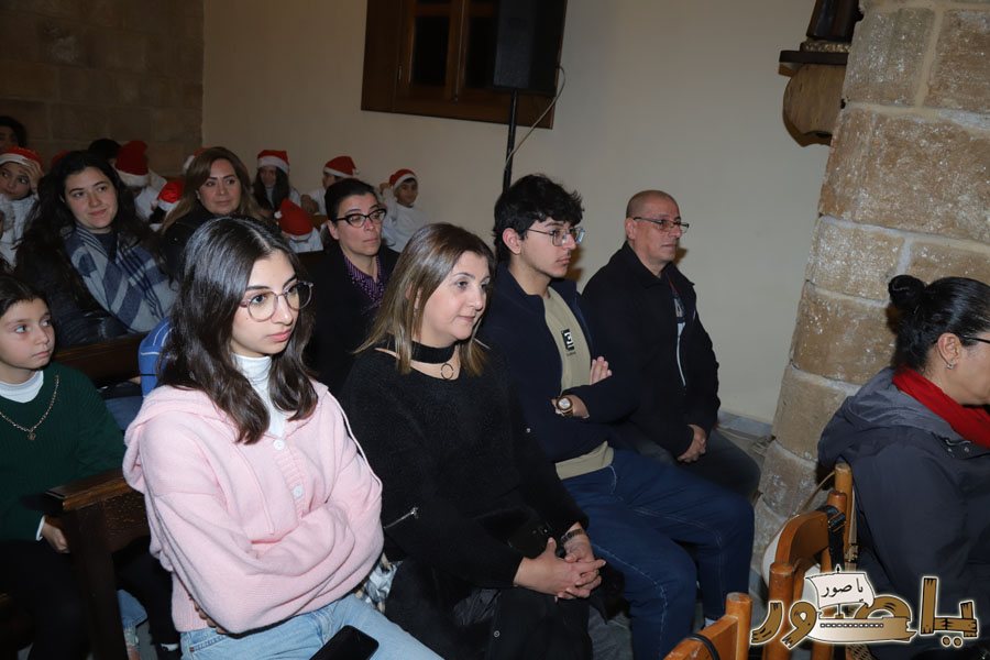 سهرة ترانيم ميلادية في كنيسة مار أنطونيوس صور