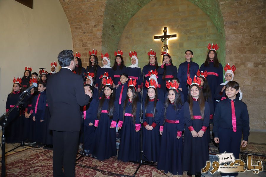 سهرة ترانيم ميلادية في كنيسة مار أنطونيوس صور