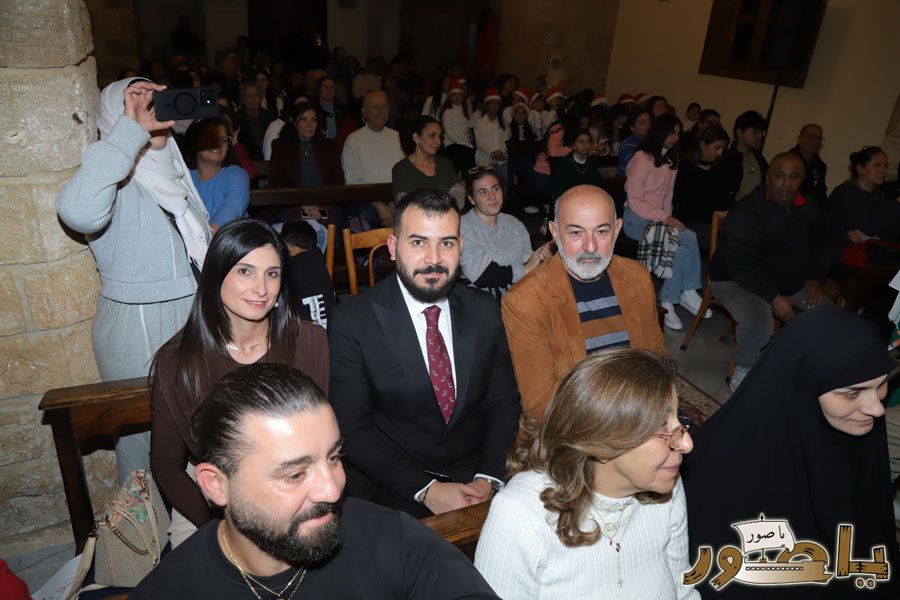 سهرة ترانيم ميلادية في كنيسة مار أنطونيوس صور