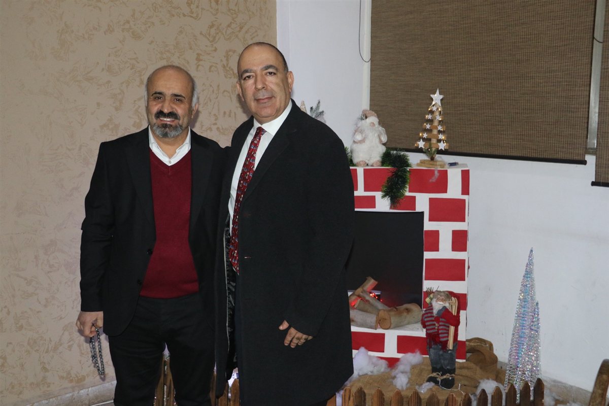 مدرسة صور الدولية TCS تكرم هيئتيها التعليمية والإدارية بعشاء احتفالي بمناسبة الأعياد