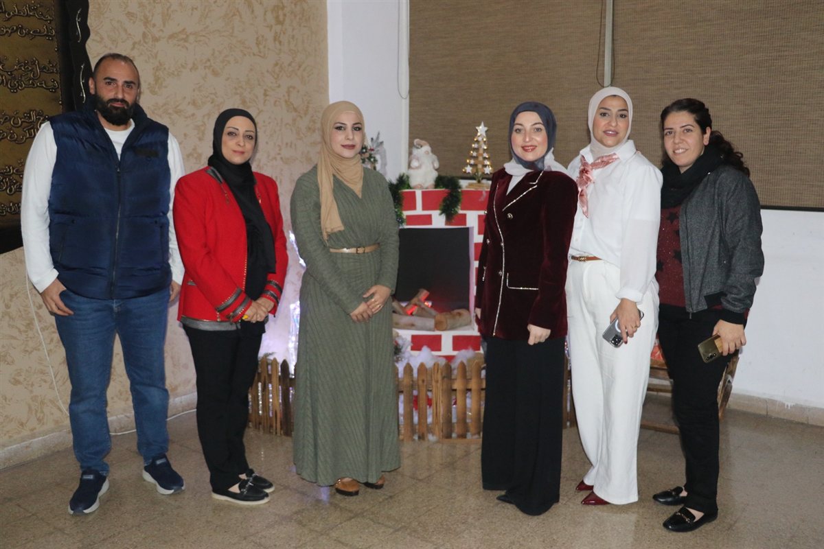 مدرسة صور الدولية TCS تكرم هيئتيها التعليمية والإدارية بعشاء احتفالي بمناسبة الأعياد