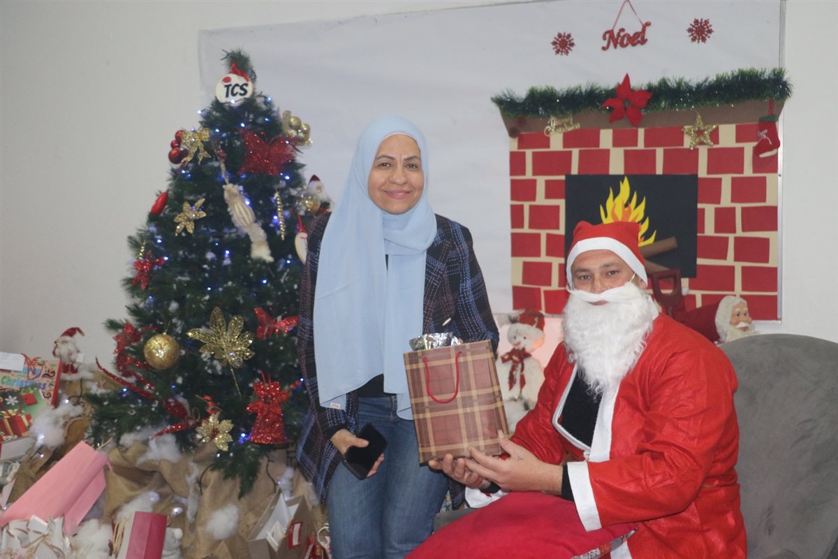 مدرسة صور الدولية TCS تكرم هيئتيها التعليمية والإدارية بعشاء احتفالي بمناسبة الأعياد