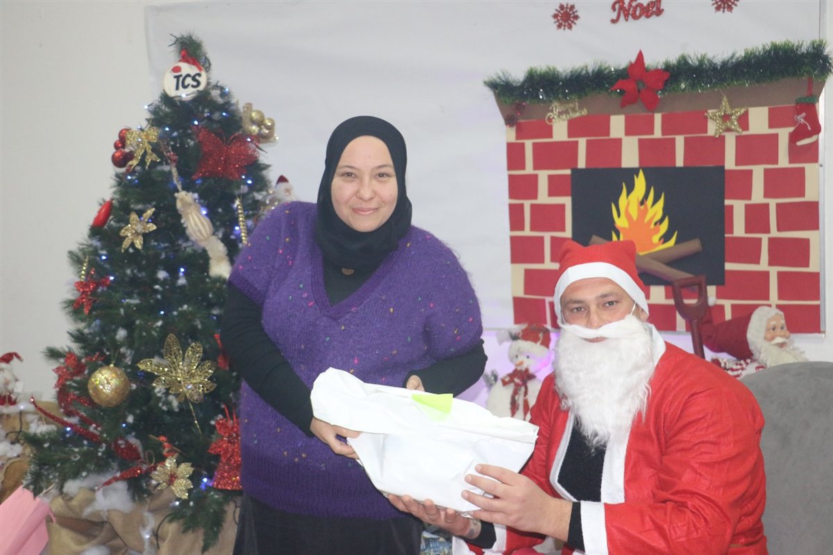 مدرسة صور الدولية TCS تكرم هيئتيها التعليمية والإدارية بعشاء احتفالي بمناسبة الأعياد