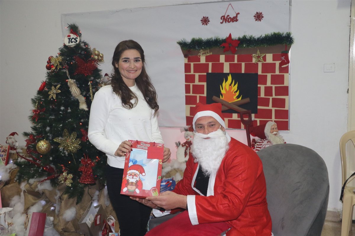 مدرسة صور الدولية TCS تكرم هيئتيها التعليمية والإدارية بعشاء احتفالي بمناسبة الأعياد