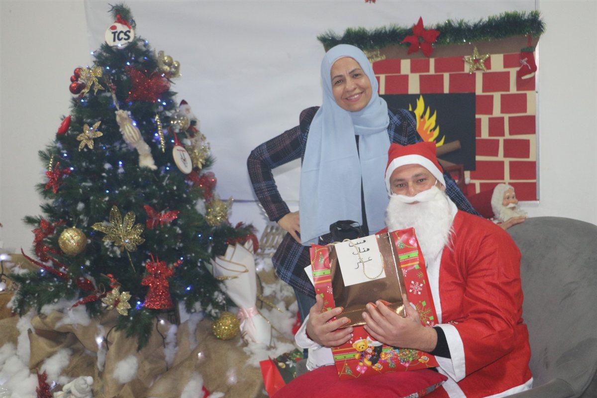 مدرسة صور الدولية TCS تكرم هيئتيها التعليمية والإدارية بعشاء احتفالي بمناسبة الأعياد