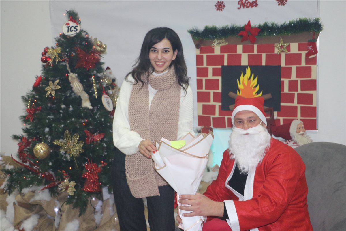 مدرسة صور الدولية TCS تكرم هيئتيها التعليمية والإدارية بعشاء احتفالي بمناسبة الأعياد