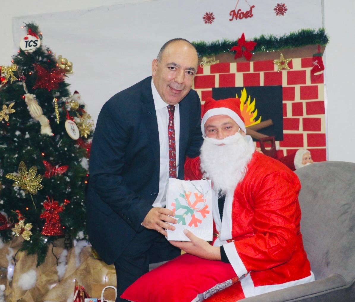 مدرسة صور الدولية TCS تكرم هيئتيها التعليمية والإدارية بعشاء احتفالي بمناسبة الأعياد