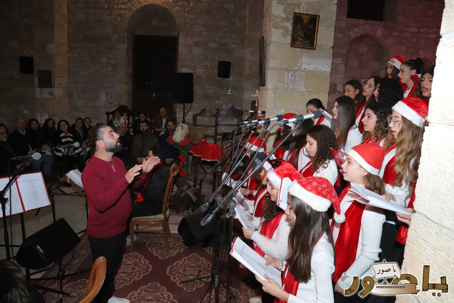 بالصور: رسيتال ميلادي في كاتدرائية القديس توما الرسول للروم الملكيين الكاثوليك في صور