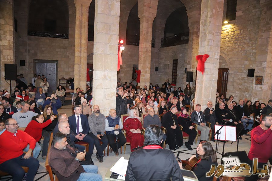 بالصور: رسيتال ميلادي في كاتدرائية القديس توما الرسول للروم الملكيين الكاثوليك في صور