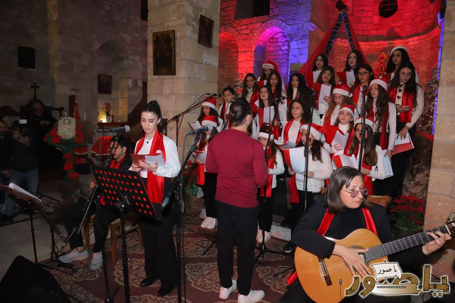 بالصور: رسيتال ميلادي في كاتدرائية القديس توما الرسول للروم الملكيين الكاثوليك في صور