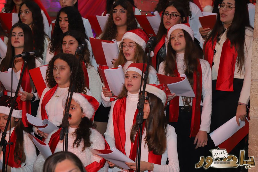 بالصور: رسيتال ميلادي في كاتدرائية القديس توما الرسول للروم الملكيين الكاثوليك في صور