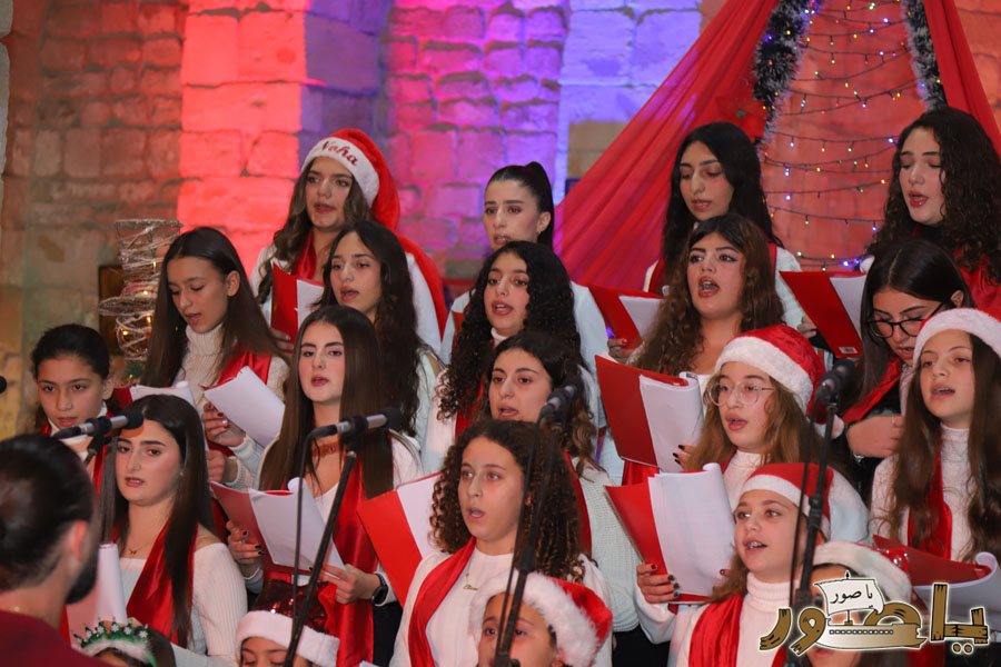 بالصور: رسيتال ميلادي في كاتدرائية القديس توما الرسول للروم الملكيين الكاثوليك في صور