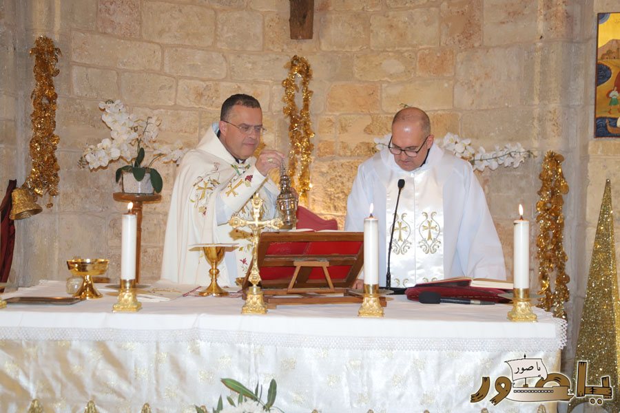 قداس ليلة الميلاد المجيد في كاتدرائية سيدة البحار المارونية في صور