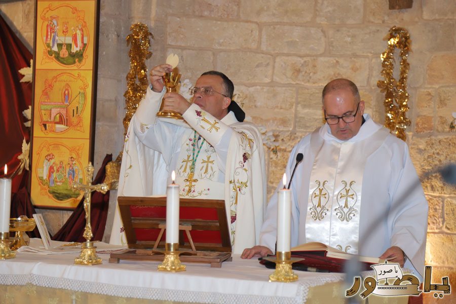 قداس ليلة الميلاد المجيد في كاتدرائية سيدة البحار المارونية في صور
