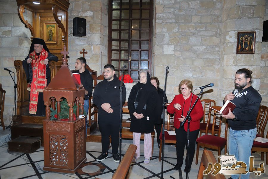 قداس ليلة الميلاد المجيد في كاتدرائية القديس توما الرسول للروم الملكيين الكاثوليك في صور