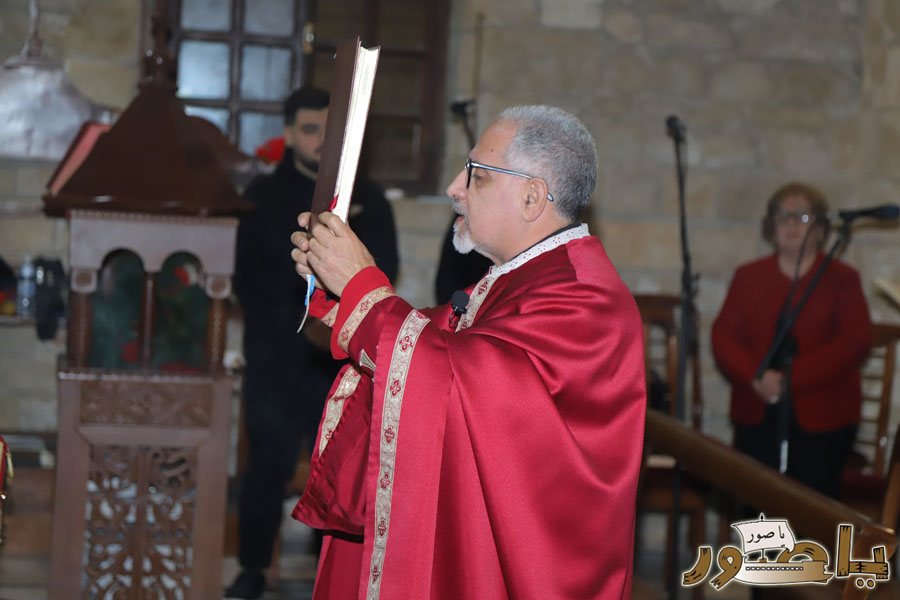 قداس ليلة الميلاد المجيد في كاتدرائية القديس توما الرسول للروم الملكيين الكاثوليك في صور