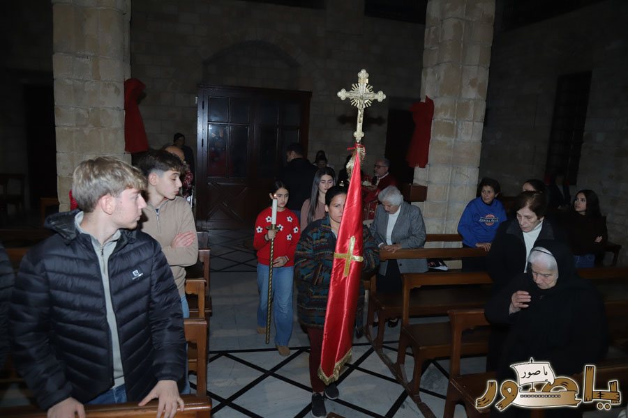 قداس ليلة الميلاد المجيد في كاتدرائية القديس توما الرسول للروم الملكيين الكاثوليك في صور