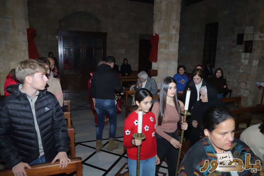 قداس ليلة الميلاد المجيد في كاتدرائية القديس توما الرسول للروم الملكيين الكاثوليك في صور