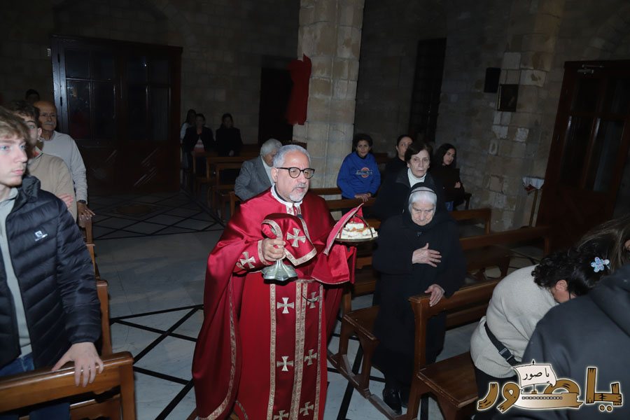 قداس ليلة الميلاد المجيد في كاتدرائية القديس توما الرسول للروم الملكيين الكاثوليك في صور