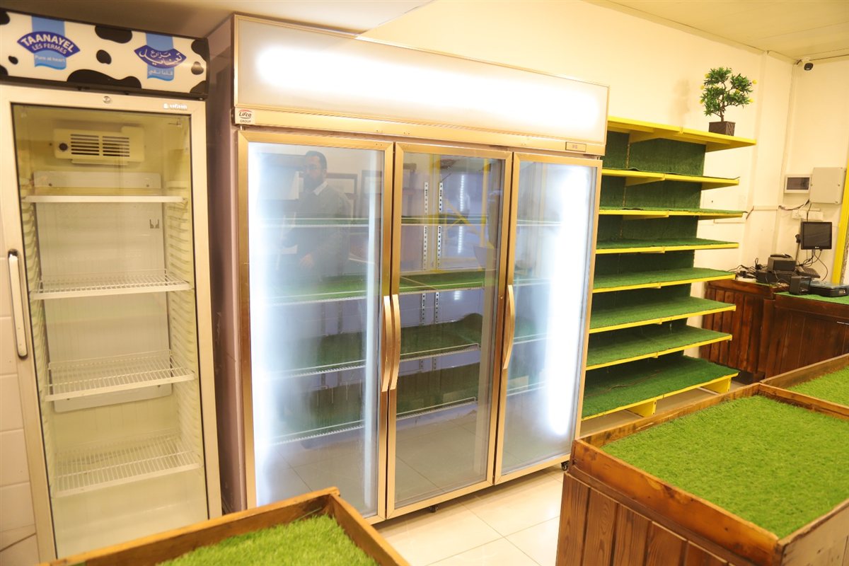 قريبا في صور: رمان للخضار والفواكه الطازجة