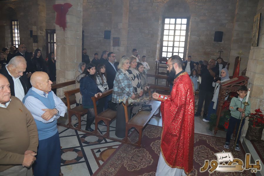 بالصور: قداس الميلاد المجيد في كاتدرائية القديس توما الرسول للروم الملكيين الكاثوليك في صور